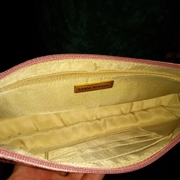 Purse - Picture 3 of 3